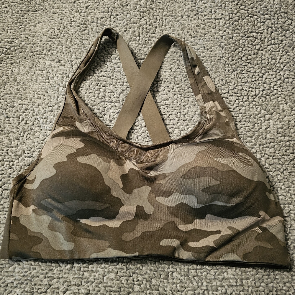 VS PINK Ultimate Sports Bra